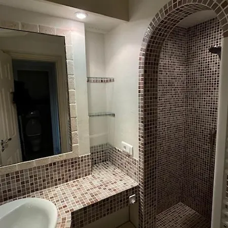 Les Pins Le Lavandou