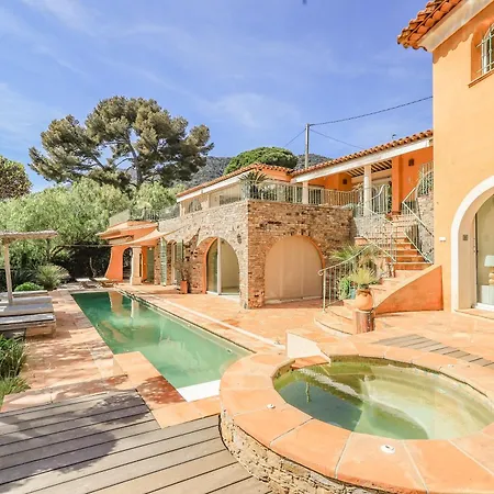 Les Pins Villa