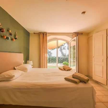 Les Pins Le Lavandou